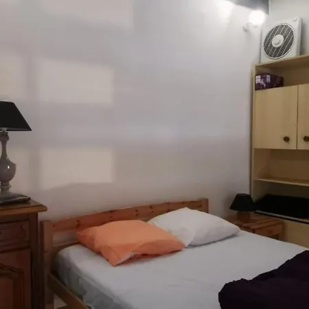 Studio Mezzanine 4 Pers, Parking, Proche Toute Commodites, Ref- Juv24c